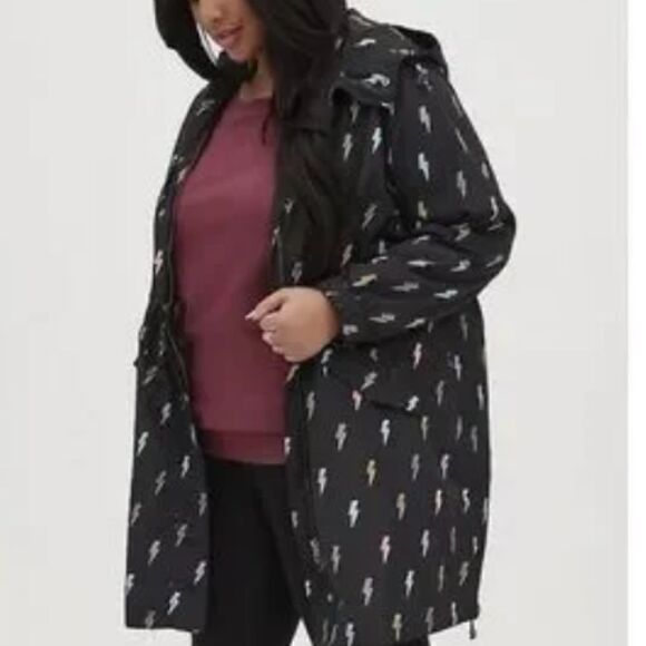 Torrid Rain Jacket with lightning bolts SO FUN and Hard To Find Sz 00 10/12 - Picture 1 of 6